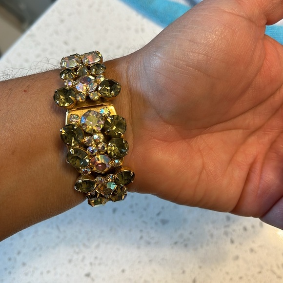 Green gold and multi shade rhinestone cuff bracelet - Picture 5 of 5